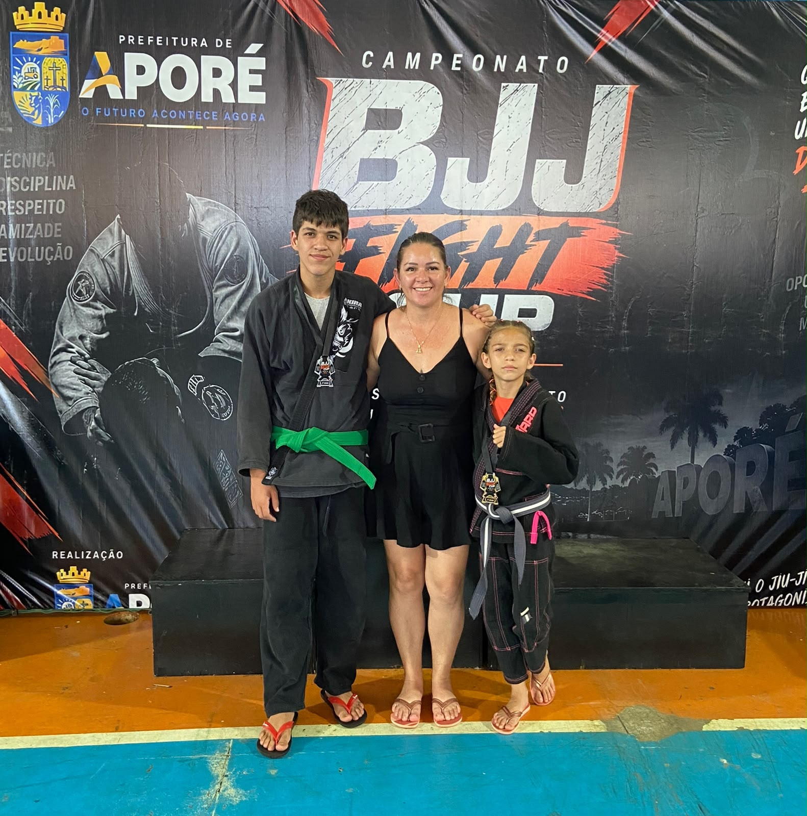 Irmãos de Costa Rica conquistam ouro e prata no Campeonato BJJ Fight Cup 2026