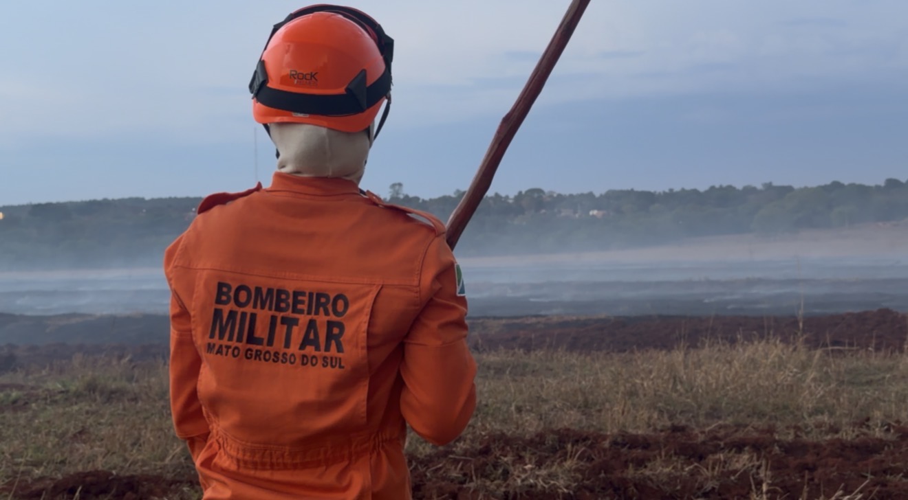 Incêndio em pasto é controlado próximo ao Cinturão Verde, em Costa Rica